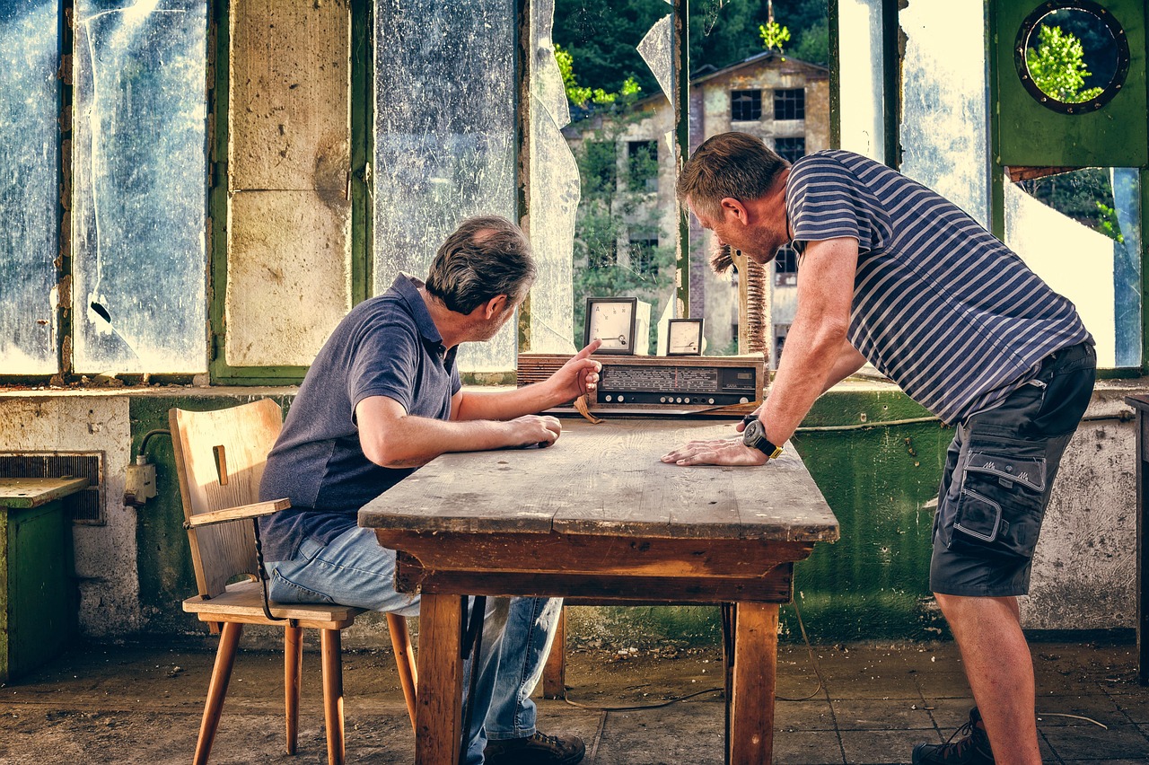 他趣实名账号：迅雷app怎么详情下载教程