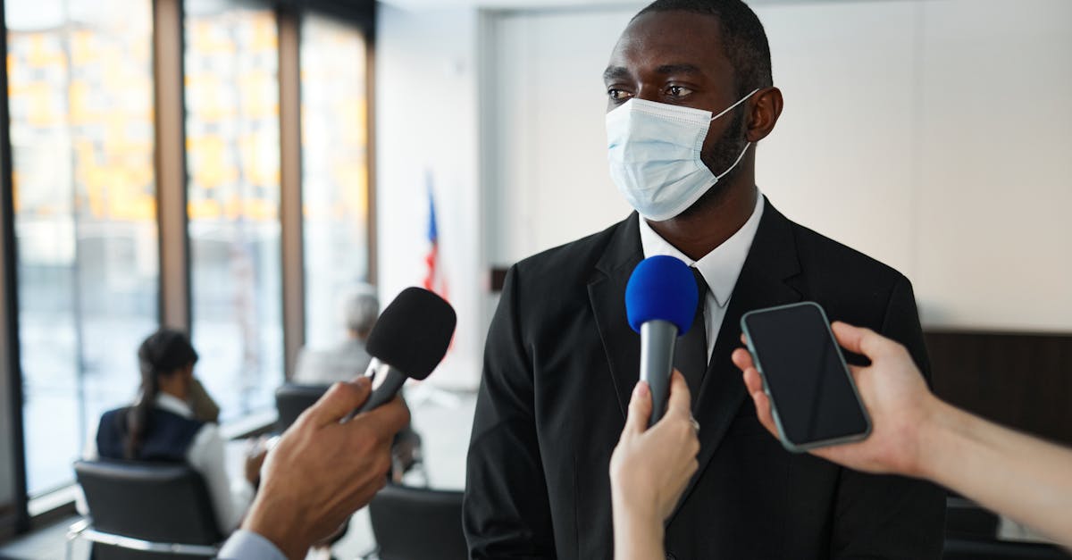 会议还在清明节劝告中吸烟