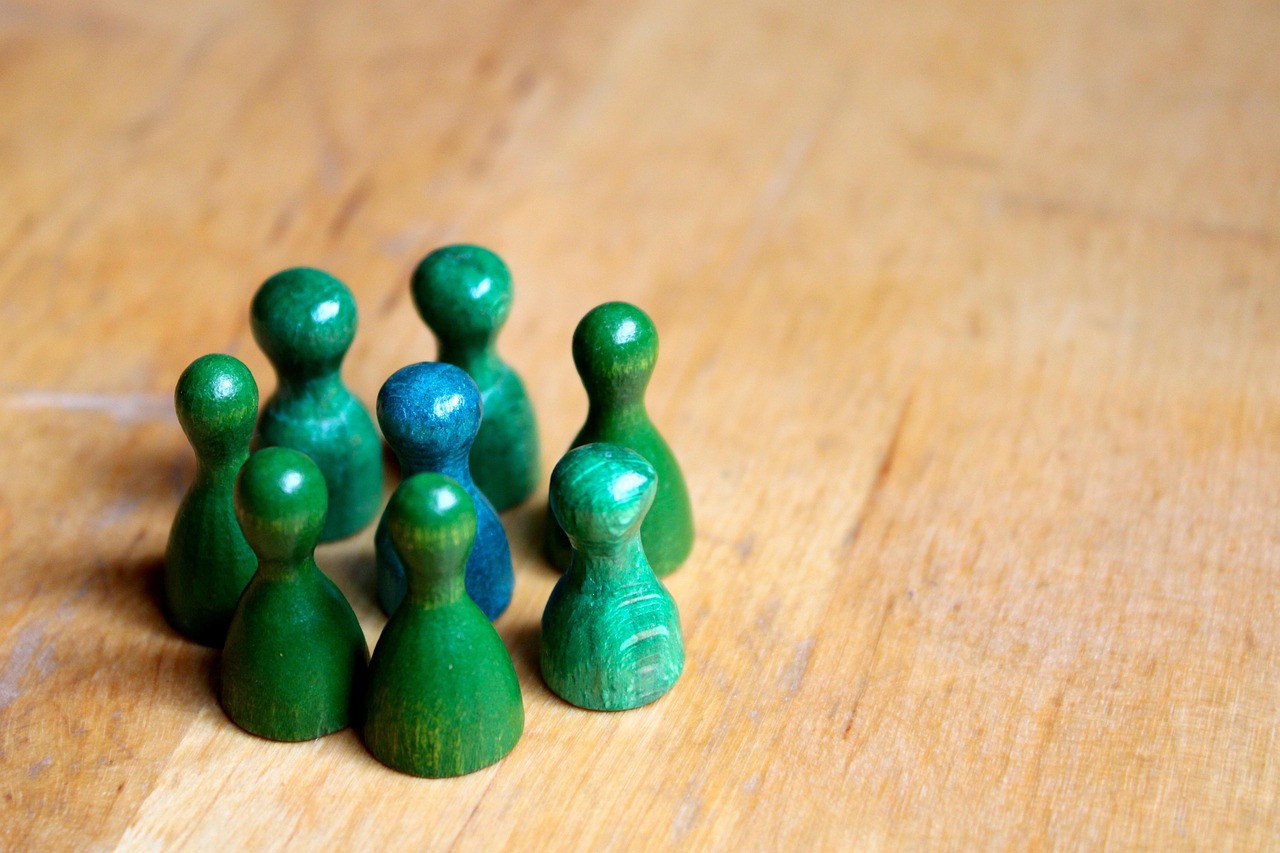 支付宝小号买卖：iQuiz我爱测APP详情下载教程